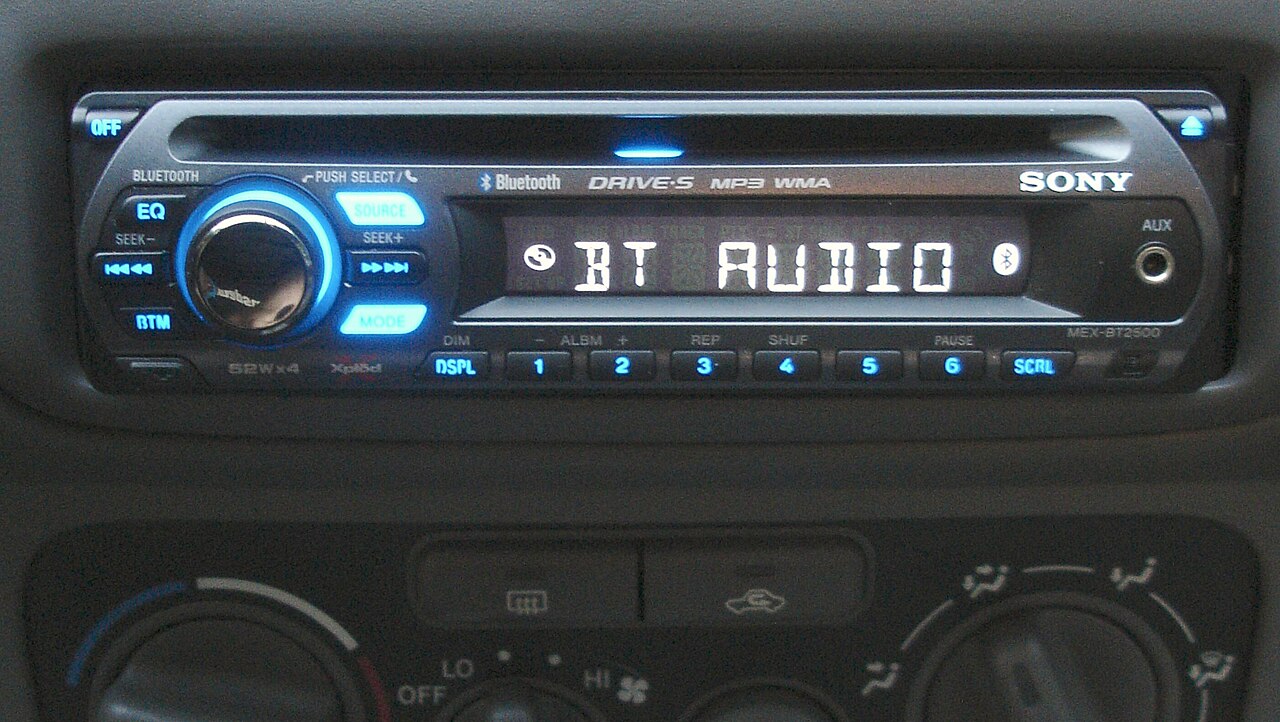 Illuminated car stereo controls